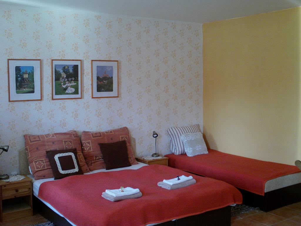 La Ferme De Sissi Apartment Smrzice ห้อง รูปภาพ