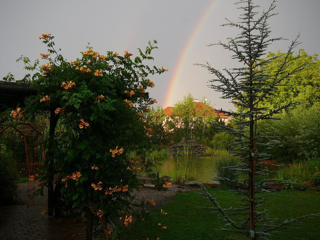 La Ferme De Sissi Apartment Smrzice ภายนอก รูปภาพ